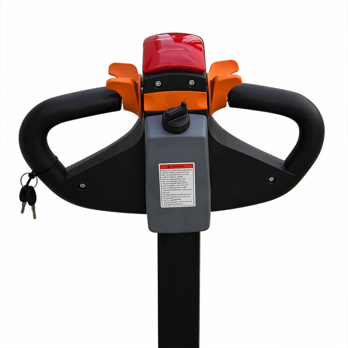 stoccatore-elettrico-detas-m25o-03 Close-up of an industrial forklift/pallet stacker control handle with orange levers, black grips, and a red safety beacon on top.